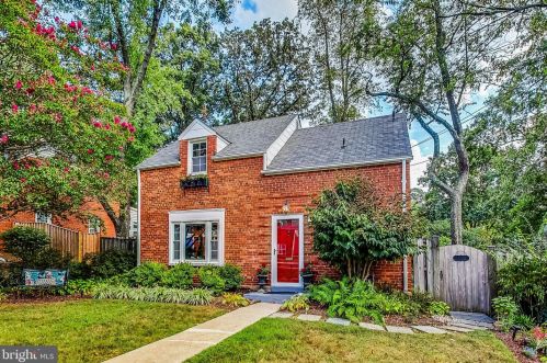 1108 Carson St, Silver Spring, MD 20901-1816