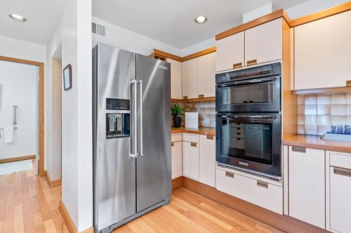 427 Riverview Ave, Capitola CA 95010-2757 exterior