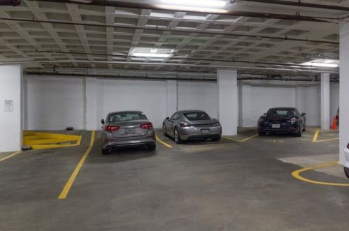 90 Fairlie St, Atlanta GA  30303-2139 exterior