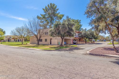 6702 Calle La Paz, Tucson AZ 85715-4089 exterior