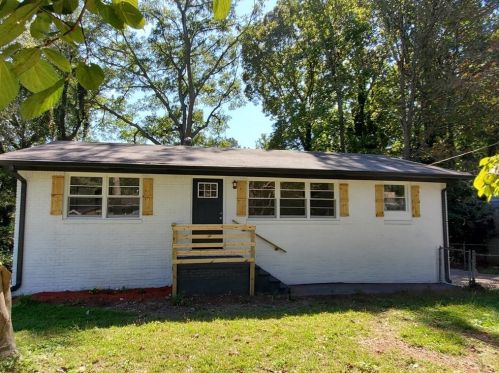 2860 Green Trail Dr, Atlanta, GA 30349-4127