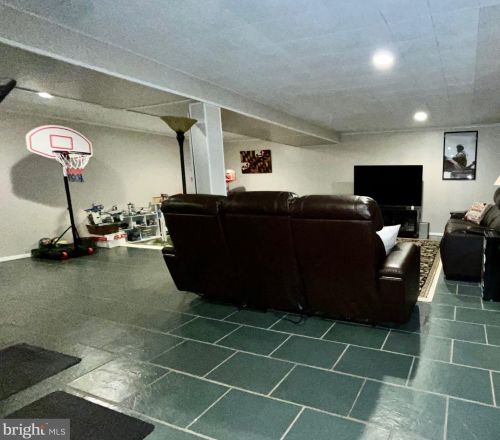 2047 Durham Rd, Fallston MD 21047-1012 exterior