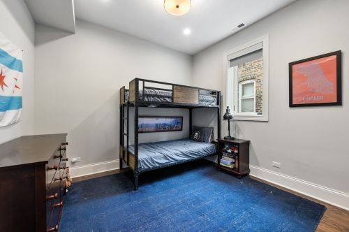 2208 Walton St, Chicago IL 60622-8696 exterior