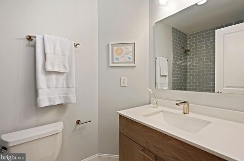 6543 Chesterfield Ave, Mc Lean VA  22101-5231 exterior