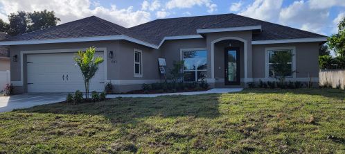 1582 Byron St, Fort Pierce, FL 34983-3042