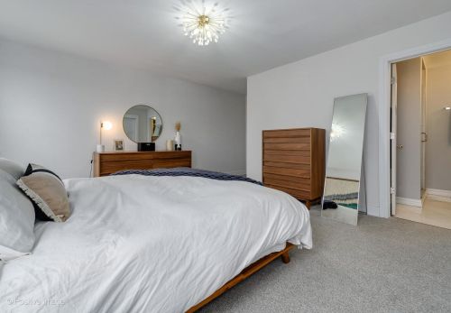 3425 Dickens Ave, Chicago IL 60647-3714 exterior