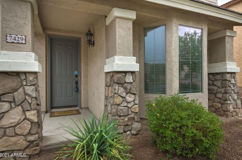 7429 19th St, Phoenix AZ  85042-5795 exterior