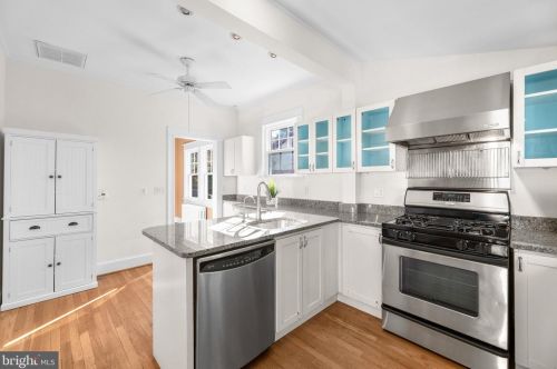 9112 Glenridge Rd, Silver Spring MD 20910-2127 exterior