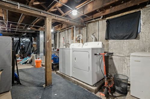 464 Artesian Ave, Chicago IL 60629-1210 exterior