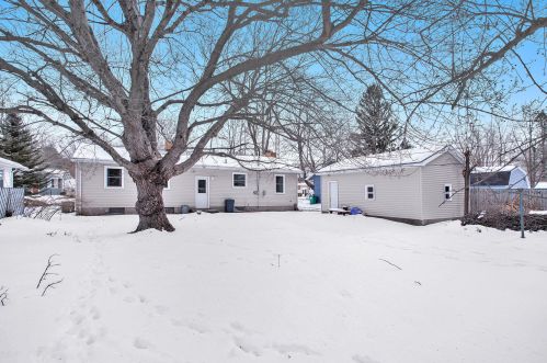 920 Livingston St, Sylvan Beach MI 49461-1535 exterior