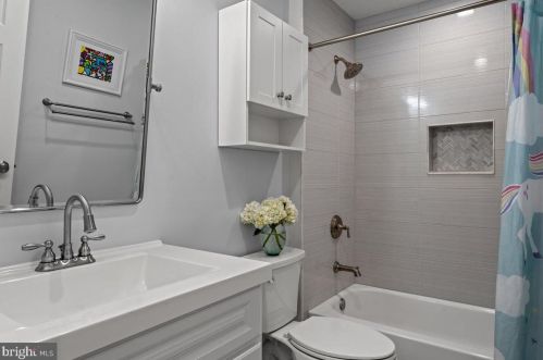 1544 Hampton Hill Cir, Mc Lean VA  22101-6021 exterior