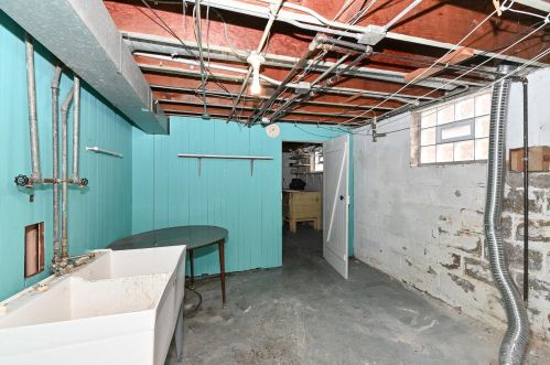 2635 60, Milwaukee WI 53219-2602 exterior