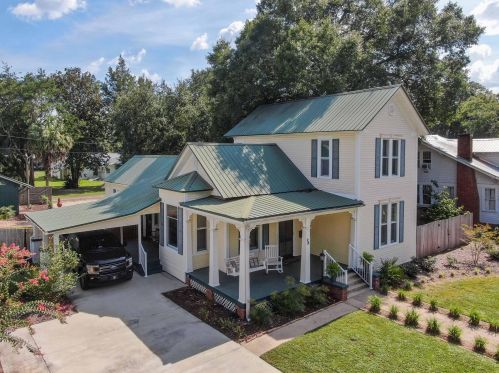 98 Live Oak Ave, Defuniak Springs FL  32435-2383 exterior