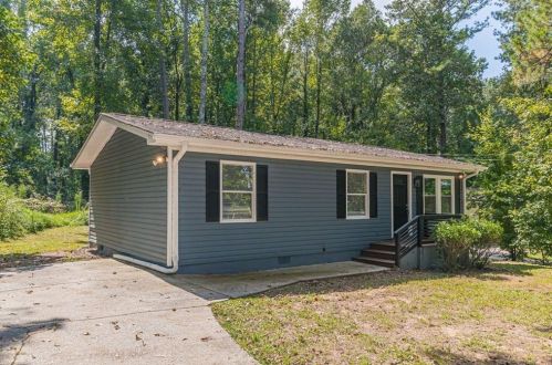 3250 Mount Gilead Rd, Atlanta GA  30311-5202 exterior