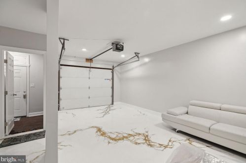 103537 Bainbridge St, Philadelphia PA 19146-1479 exterior