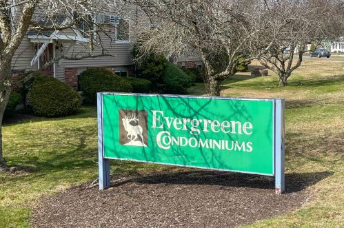 66 Evergreene, Wallingford, CT 06492-2977