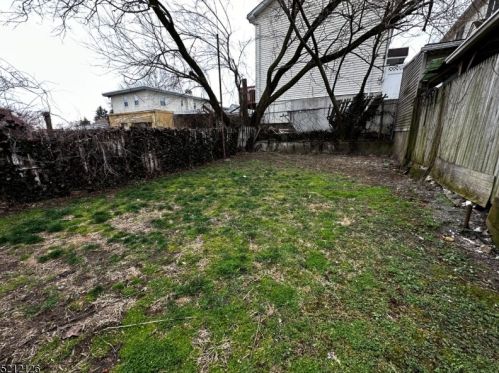 163 22nd St, Paterson NJ  07514-2107 exterior