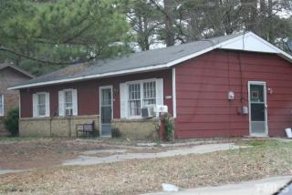 611 Wood St, Selma, NC 27576-2348