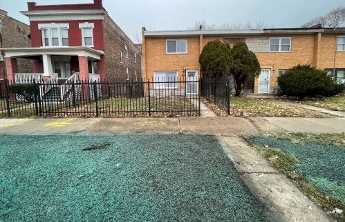 8024 Emerald Ave, Chicago, IL 60620-2517