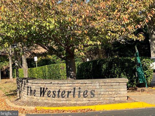 1635 Westwind Way, Mc Lean VA  22102-1604 exterior