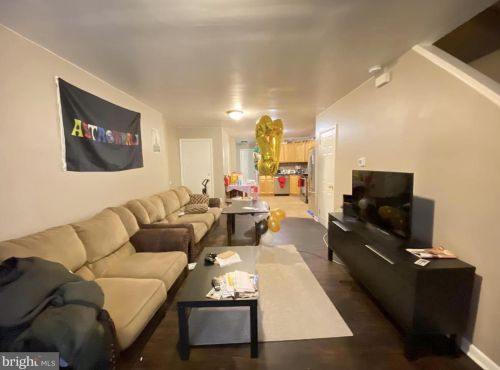 2032 Carlisle St, Philadelphia PA  19121-2307 exterior