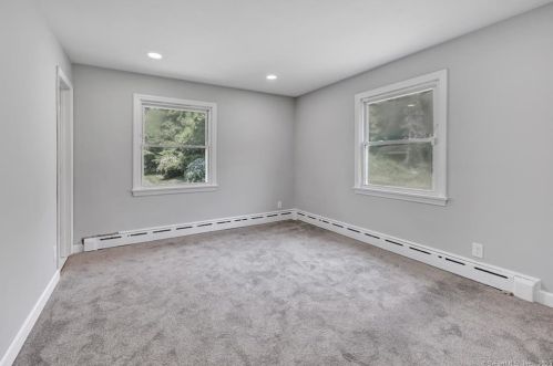 256 Silver Hl Rd, Derby CT 06418-1036 exterior