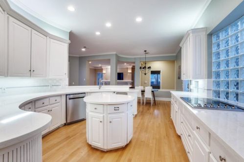 17916 Castle Bnd Dr, Dallas TX 75287-6800 exterior