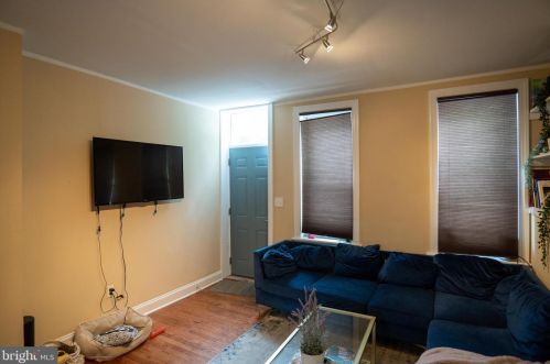 1606 Bainbridge St, Philadelphia PA  19146-2017 exterior