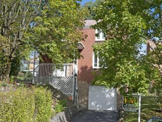 1201 Bellaire Pl, Pittsburgh PA  15226-1827 exterior