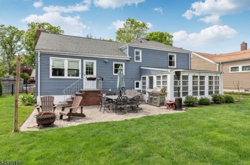 2 Lenhome Dr, Cranford NJ 07016-2954 exterior