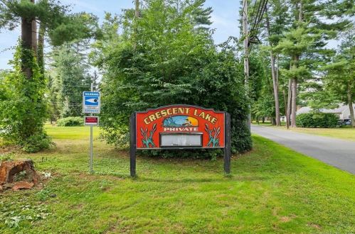 1 Crescent Beach Dr, Enfield CT 06082-2334 exterior