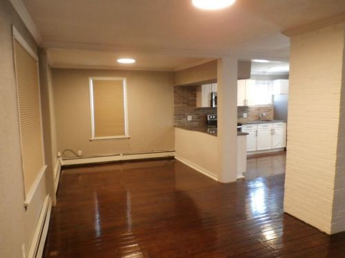 164 Montgomery Ave, Providence, RI 02905-4213