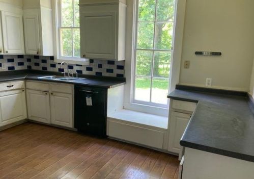 340 Bush Dr, Huntsville TX 77320-3402 exterior