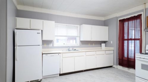 1915 University Ave, Madison WI 53726-3918 exterior