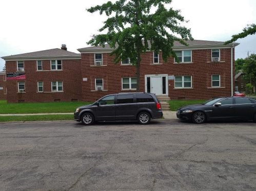 2349 52nd St, Milwaukee, WI 53219-2346