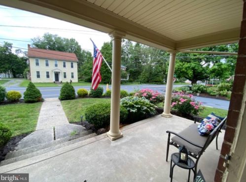 2008 Marietta Ave, Lancaster PA 17603-2354 exterior