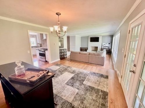 52 Laurel Ln, Springfield MA  01106-2004 exterior