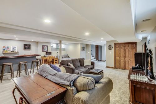 7106 Osceola Ave, Chicago IL 60634-3308 exterior