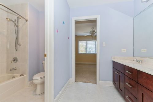 426 Shadow Crk Dr, Palos Heights IL 60463-2912 exterior