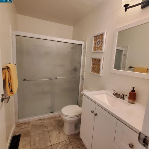 2350 Pleasant Hill Rd, Concord CA  94523-3162 exterior