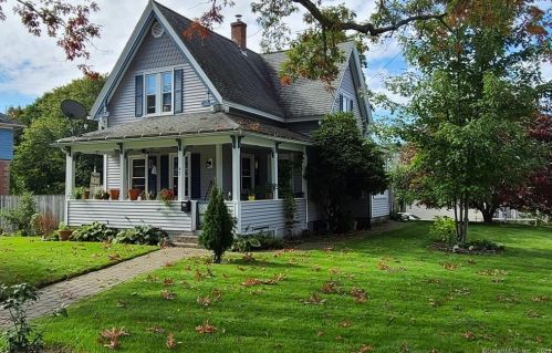 47 Broad St, Killingly, CT 06239-3604