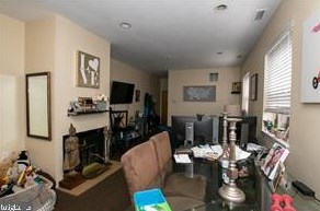 2047 Green St, Philadelphia PA 19130-3111 exterior