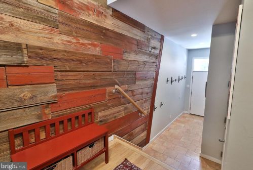 1513 Bainbridge St, Philadelphia PA 19146-2130 exterior