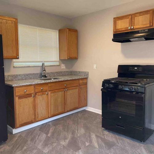 1545 Reale Ave, Saint Louis MO 63138-3056 exterior