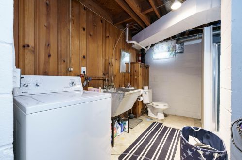 2019 Bloomfield Ave, Kalamazoo MI 49001-5212 exterior