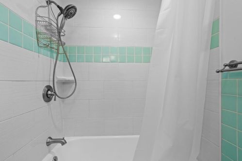 250 Chapel Ridge Rd, Pittsburgh PA  15238-1832 exterior