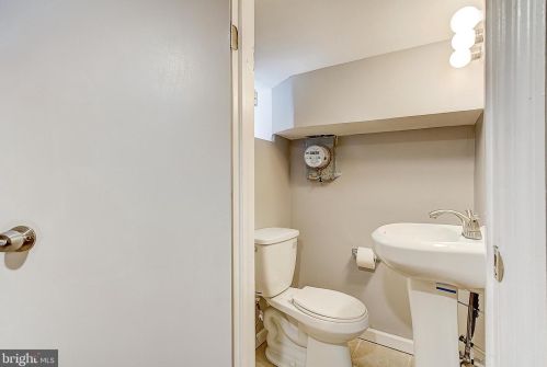 1428 Bouvier St, Philadelphia PA 19132-4305 exterior