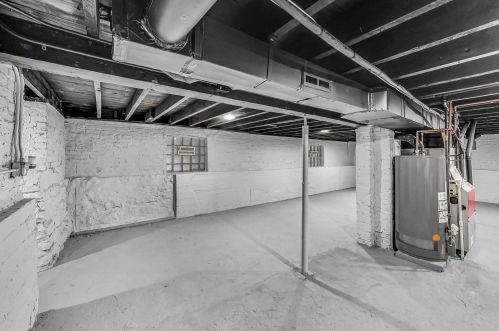 2623 Monticello Ave, Chicago IL 60618-5321 exterior