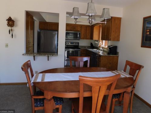 7561 Barbara Ave, South Saint Paul MN 55077-5821 exterior