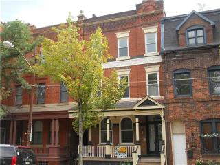 808 Cedar Ave, Pittsburgh, PA 15212-4812